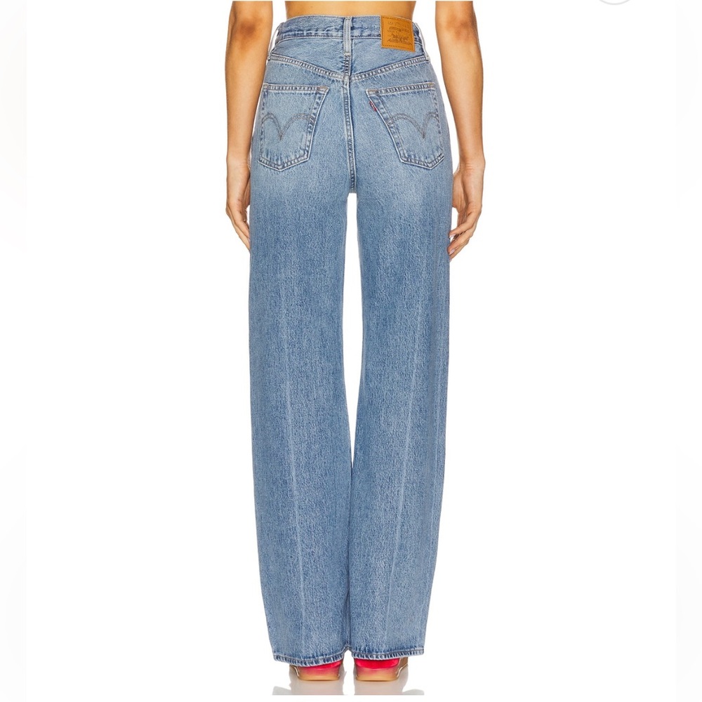 Levi’s Ribcage Wide Leg Jean in Not The Same - Picture 2 of 5
